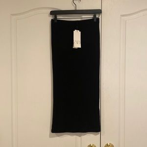 Zara - Black Ribbed Midi Skirt